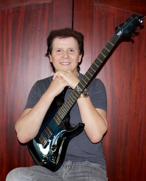 After 25 years apart, Trevor Rabin has reunited with former YES members Jon Anderson and Rick Wakeman for a fall tour of the United States. 